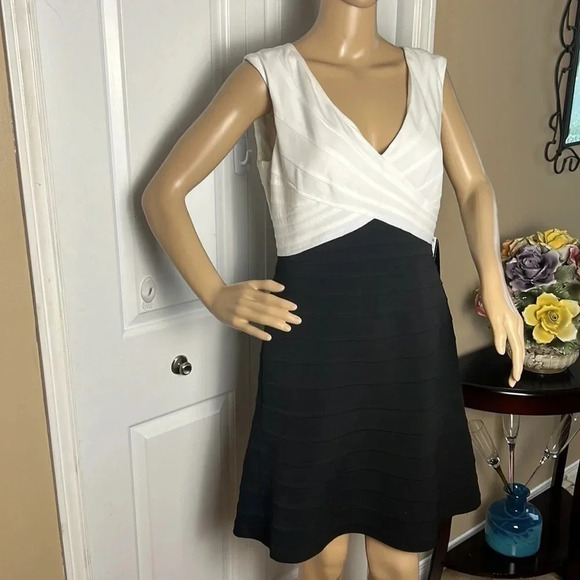 NWT ADRIANNA PAPELL dress ,bandage colorblock dress sz 10. Formal event,career - Picture 4 of 16